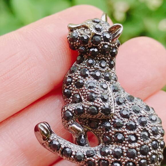 Black Rhinestone Brooch Figural Running Cat Silver Tone Sparkly Costume Jewelry - Picture 7 of 10
